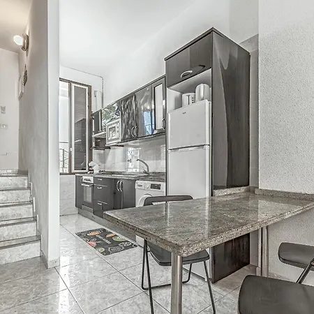 Tenerifeopenhome 3-story Flat Playa Americas * Плайя-де-лас-Амерікас
