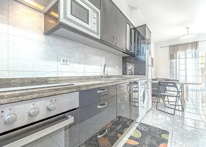 Tenerifeopenhome 3-story Flat Playa Americas 아파트